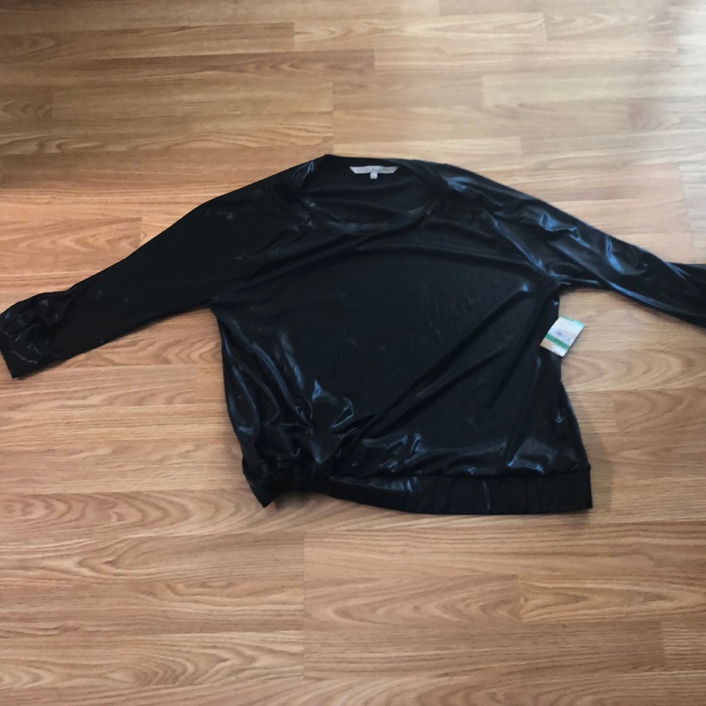 Black metallic top